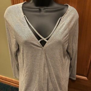 Long sleeve fashion tee